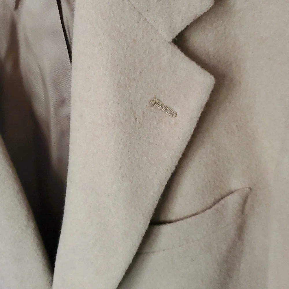 Brooks Brothers sport coat - Picture 2 of 8